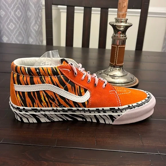 Vans OG Sk8-Mid LX Aries Trip Art shoes sneakers new Mens 6.5 or Women’s 8 tiger